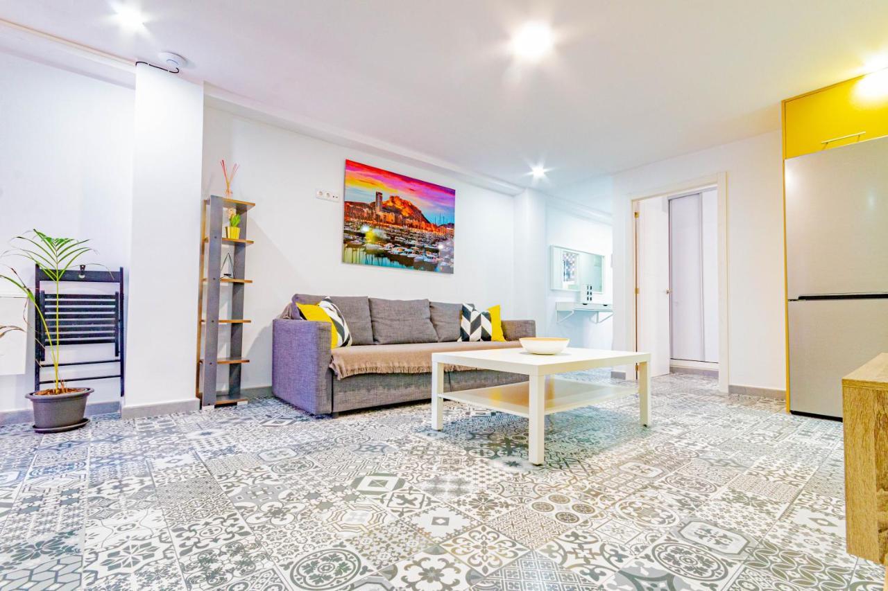 Suncastle Apartamentos Alicante -With Sunny Rooftop Terrace And Barbecue Exteriör bild