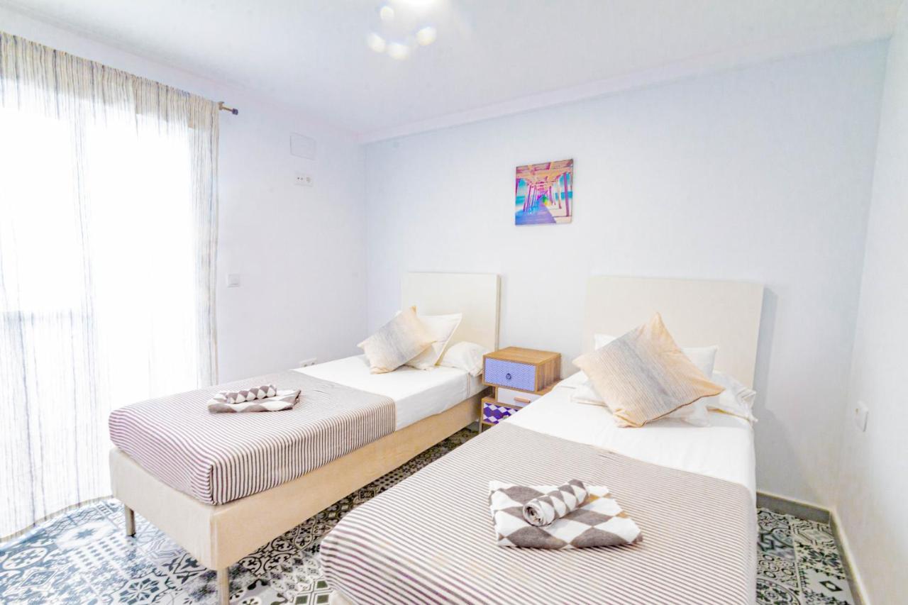 Suncastle Apartamentos Alicante -With Sunny Rooftop Terrace And Barbecue Exteriör bild