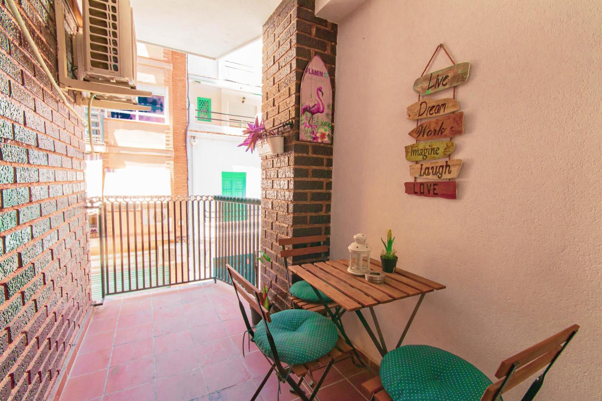 Suncastle Apartamentos Alicante -With Sunny Rooftop Terrace And Barbecue Exteriör bild