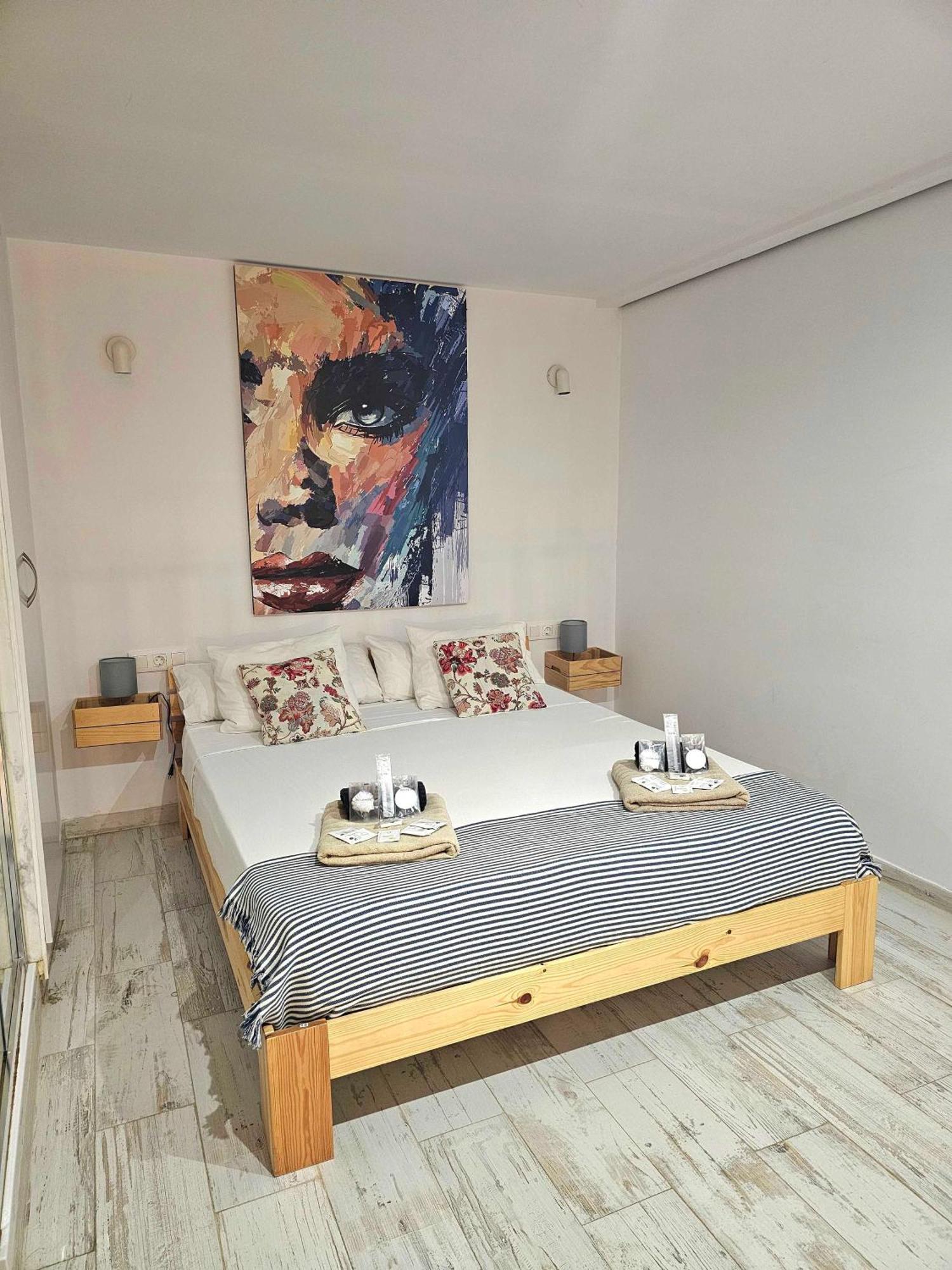 Suncastle Apartamentos Alicante -With Sunny Rooftop Terrace And Barbecue Exteriör bild
